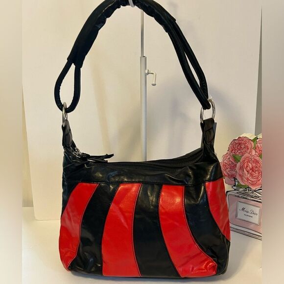 Black & Red Striped Shoulder bag hobo bag NWT - Picture 1 of 11
